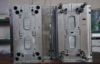 好的雙色模具應該使用什么技術(shù)與設備呢？