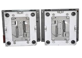 塑料模具如何保證裝配精度？