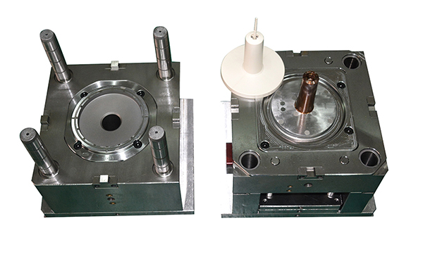 疊層注射模具 疊層注射模具