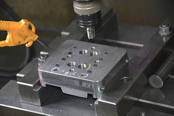 深圳塑膠模具加工 深圳塑膠模具加工