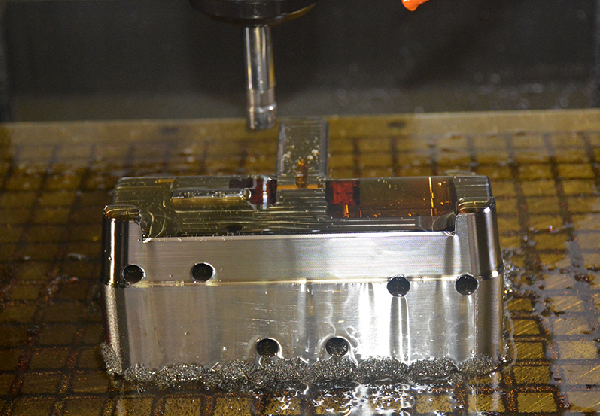 模具開模 模具開模