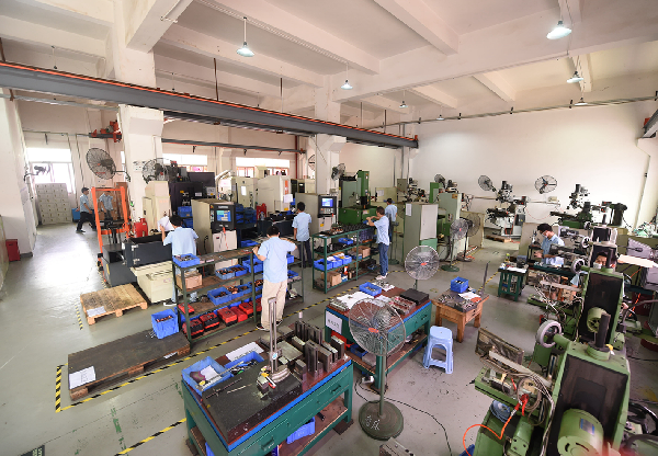 深圳精密模具生產(chǎn)廠家 深圳精密模具生產(chǎn)廠家