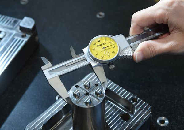 汽車精密模具加工 汽車精密模具加工