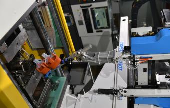 塑膠模具為什么需要做運(yùn)水？