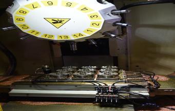 設(shè)計(jì)多腔模具的基本因素是什么？